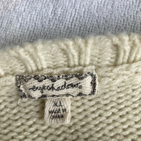 Vest - Picture 2 of 4